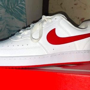 Nike Low court vision